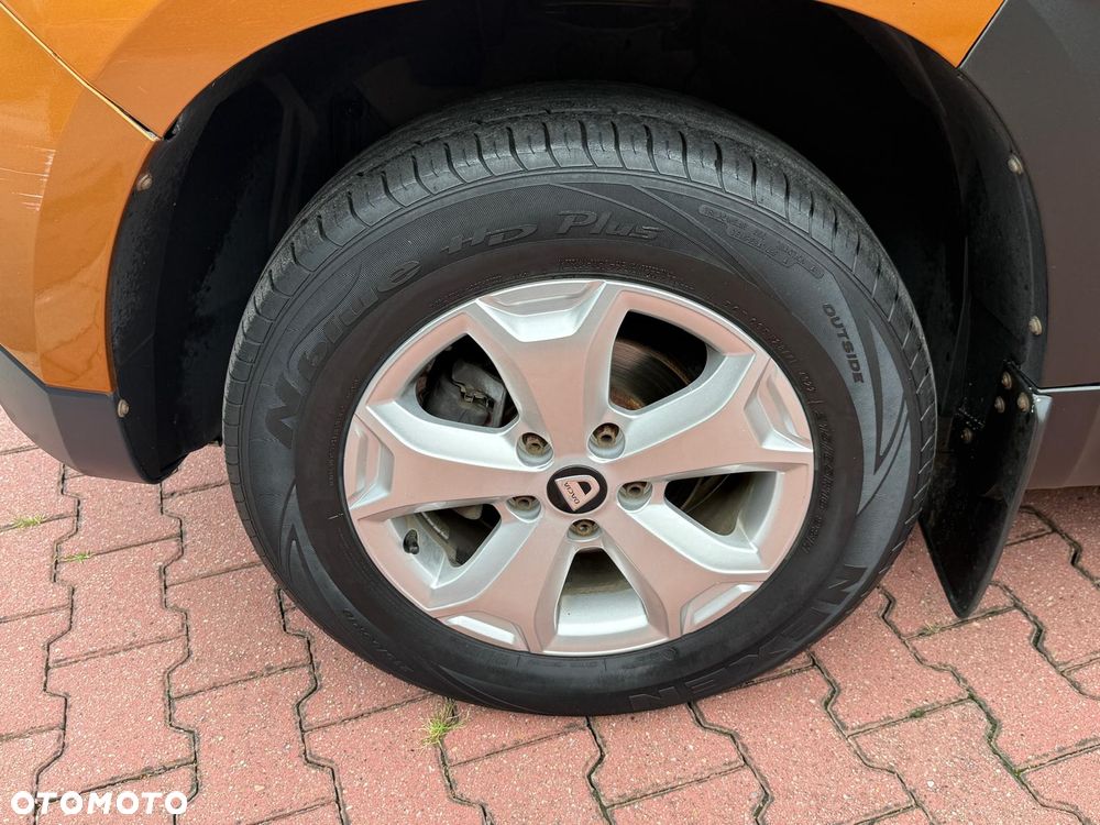 Dacia Duster 1.6 SCe Laureate S&S - 24