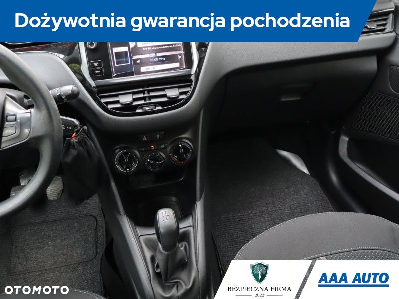 Peugeot 208 - 9