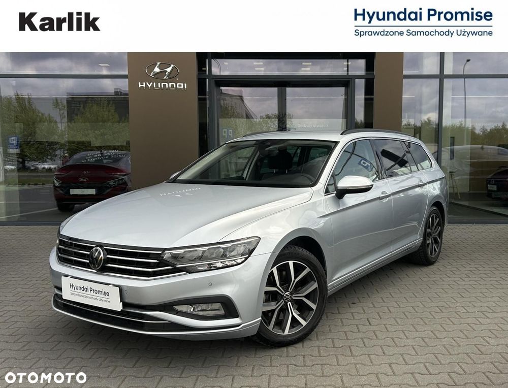 Volkswagen Passat - 1