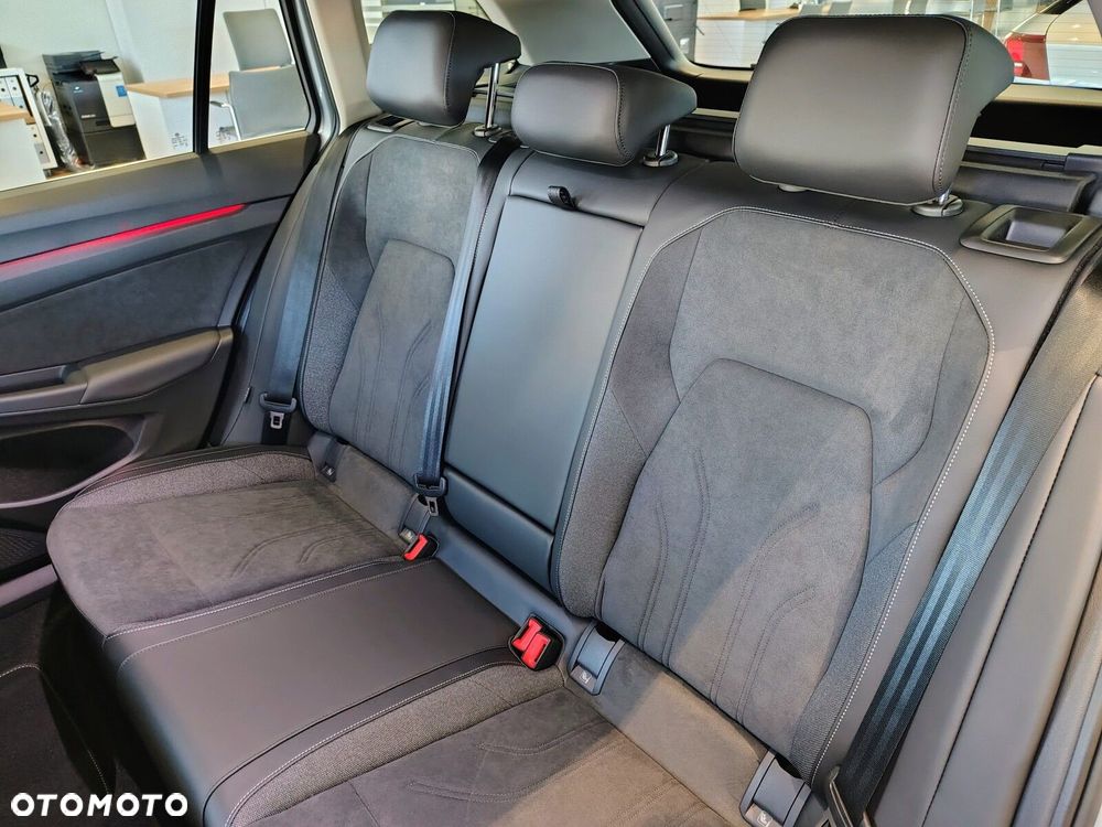 Volkswagen Golf - 23