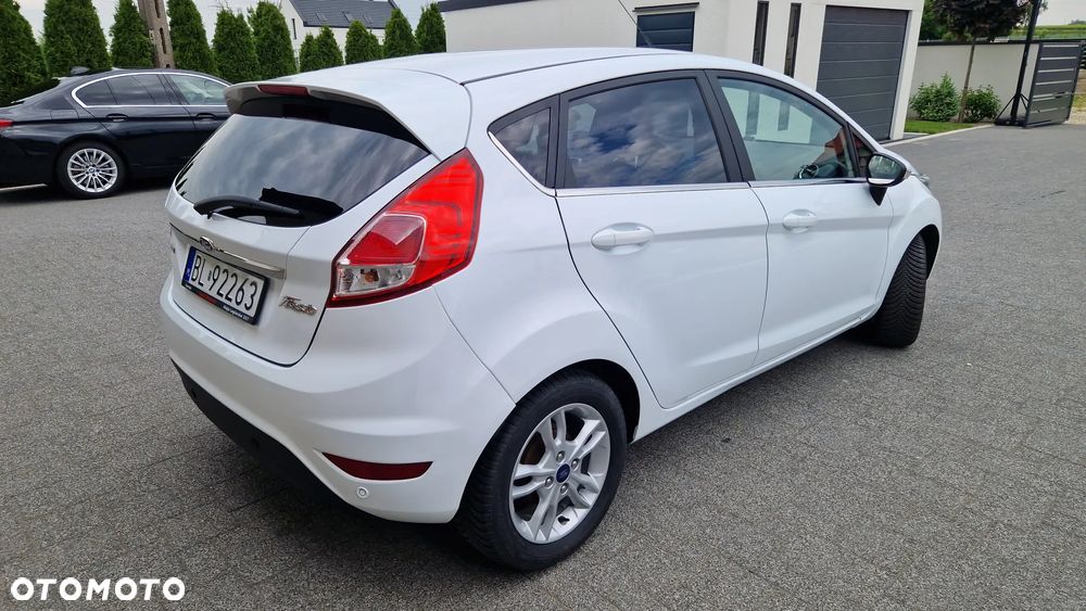 Ford Fiesta 1.0 EcoBoost Titanium - 29