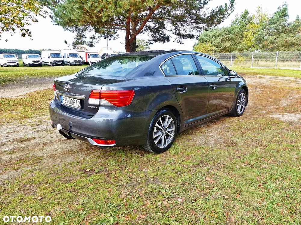 Toyota Avensis 1.8 Premium - 7