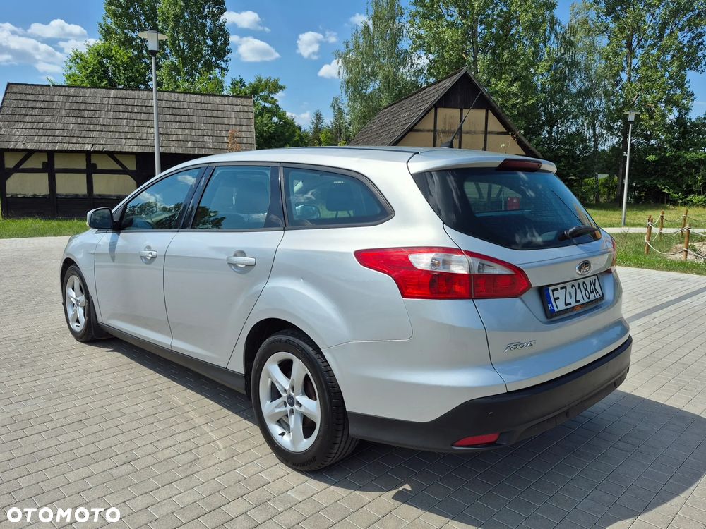 Ford Focus 1.6 TDCi Ambiente - 3