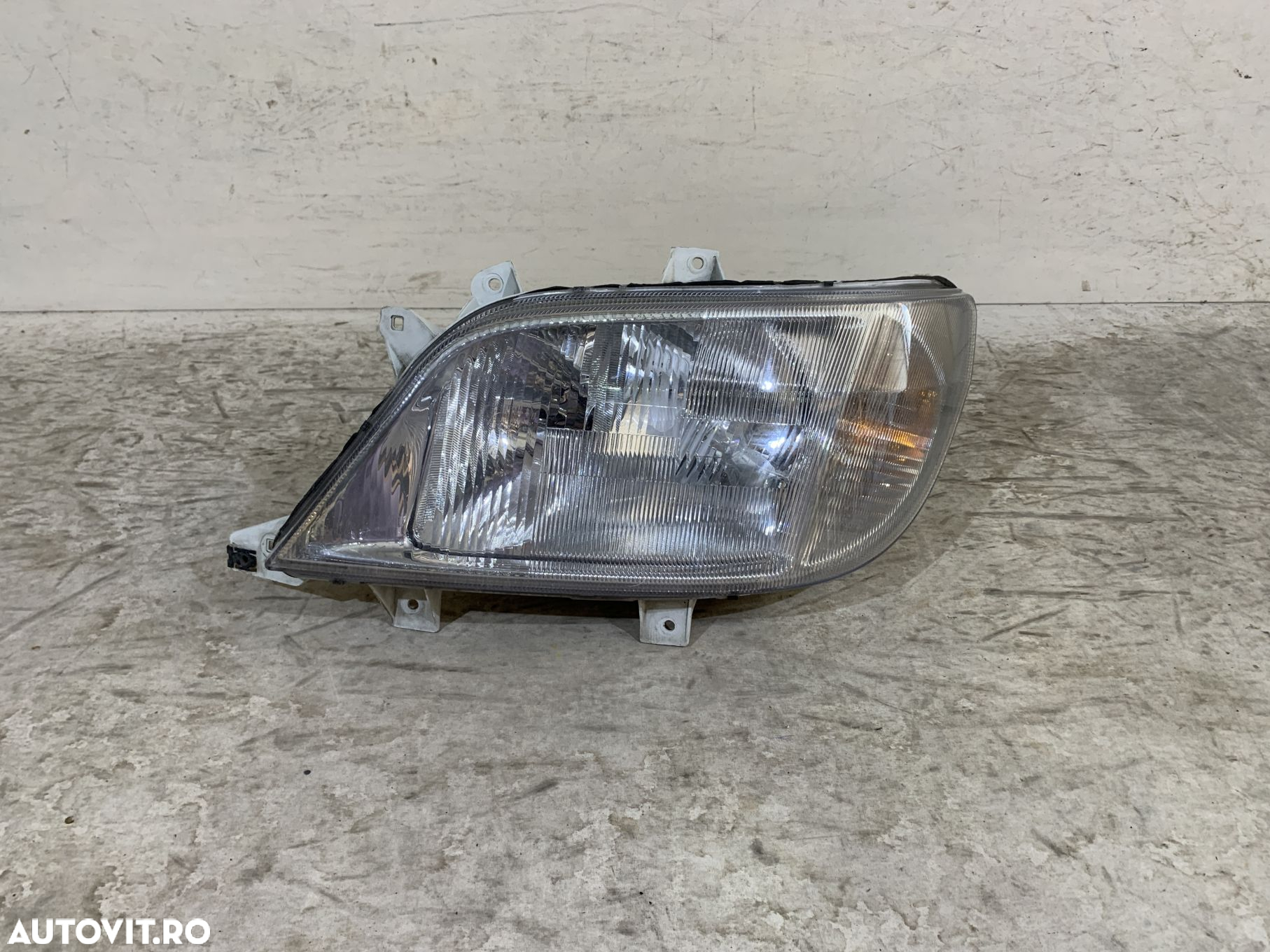 Far stanga Mercedes Sprinter 1, facelift, 2002, 2003, 2004, 2005, 2006 - 2