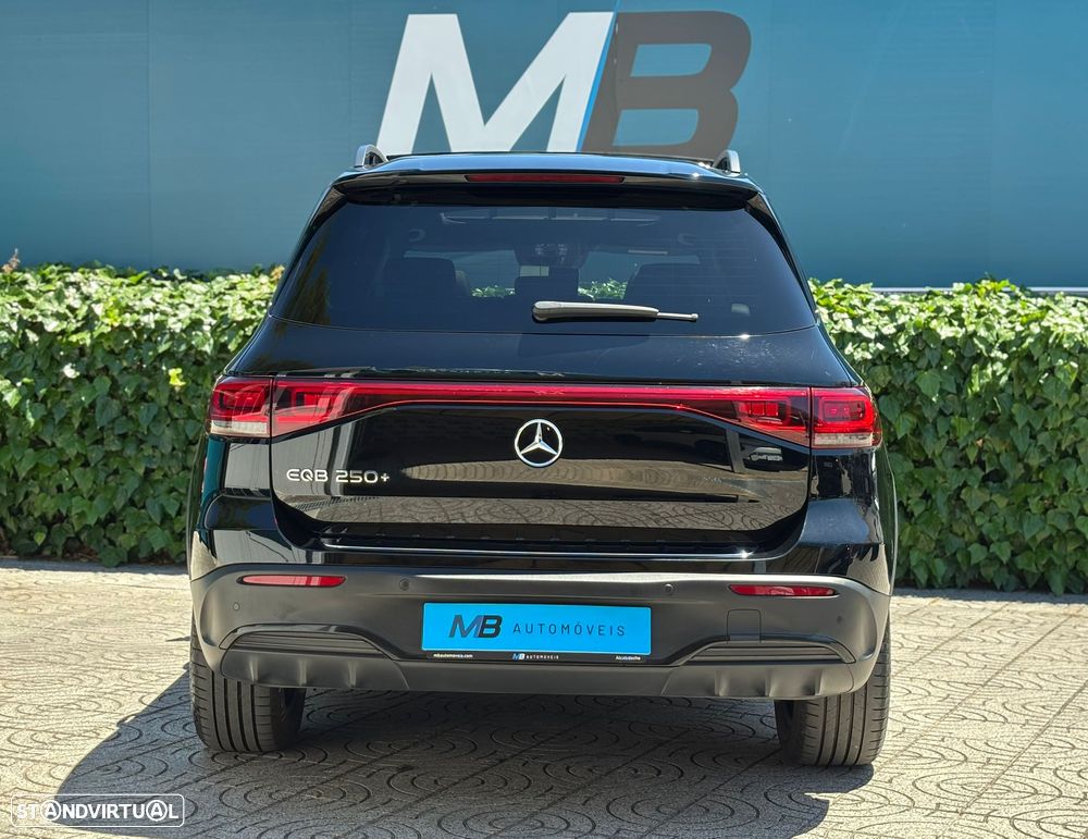 Mercedes-Benz EQB 250+ AMG Line - 34