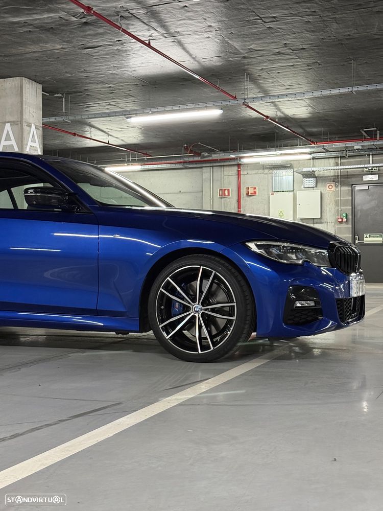 BMW 330 i Pack M Auto - 13