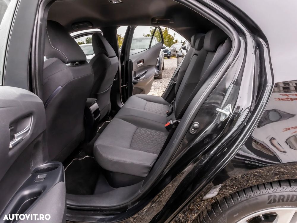 Toyota Corolla 2.0 Hybrid Business Edition - 15