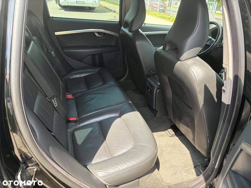 Volvo V70 2.4D Momentum - 20