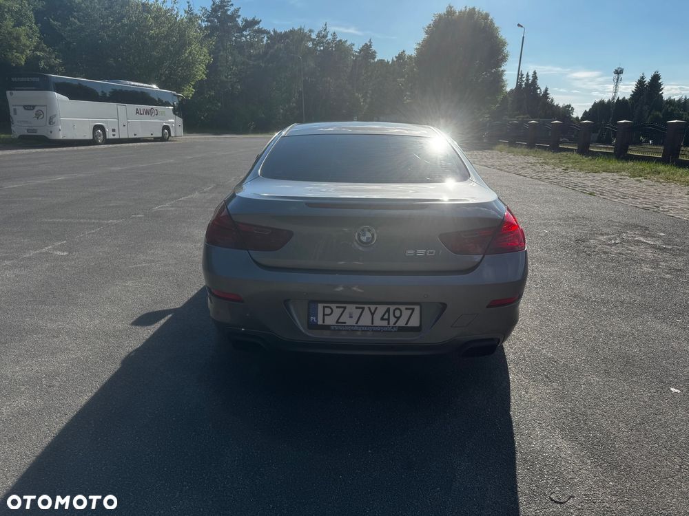 BMW Seria 6 650i - 13