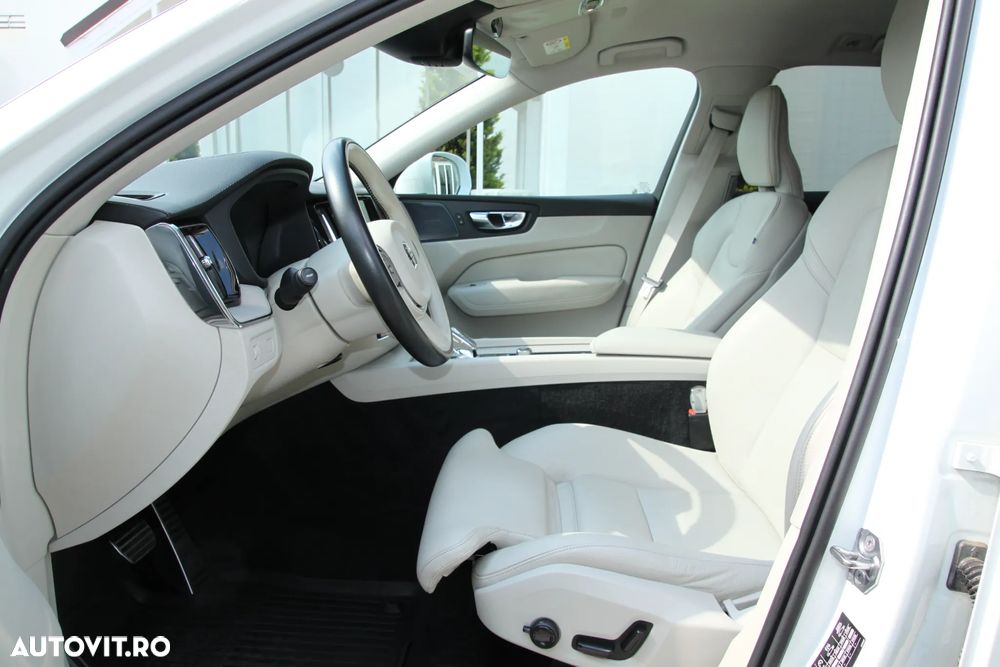 VOLVO XC60 2021 — imagine 13