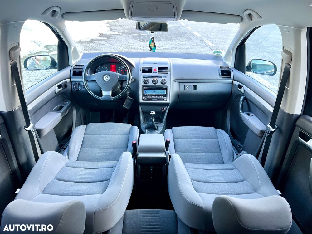 Volkswagen Touran 1.4 TSI Highline - 8