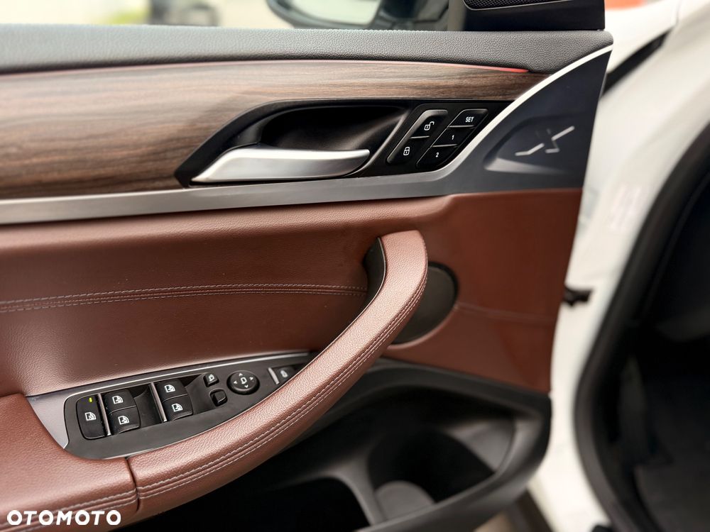 BMW X3 xDrive30i GPF Luxury Line sport - 12