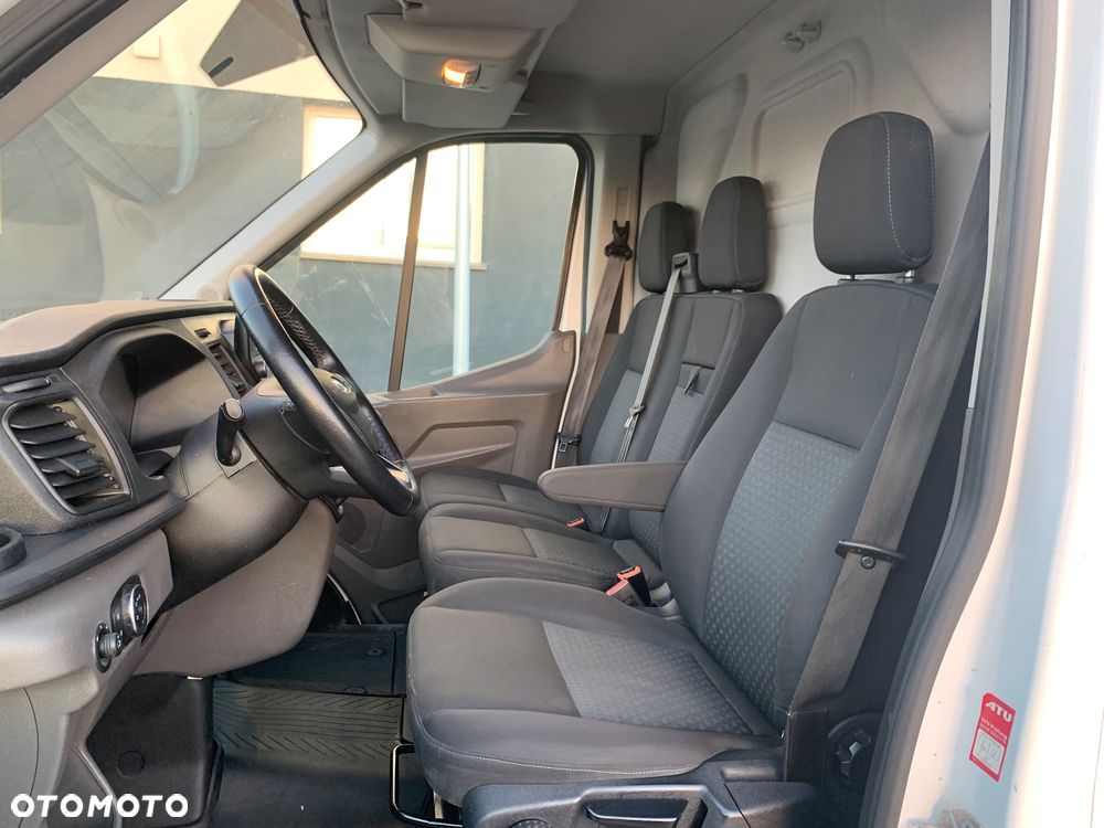 Ford Transit - 12