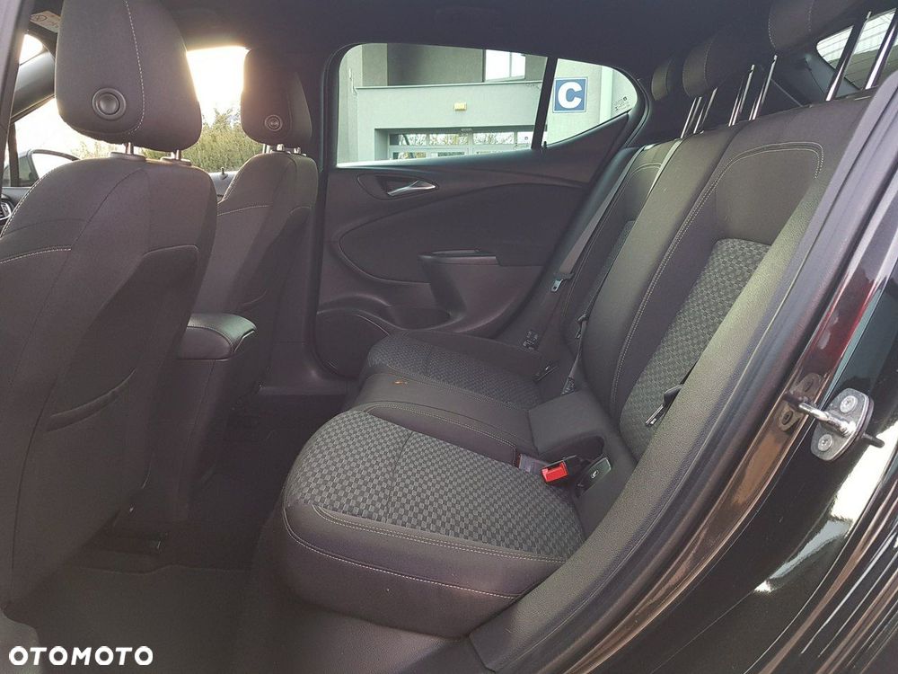 Opel Astra 1.4 Turbo Dynamic - 10