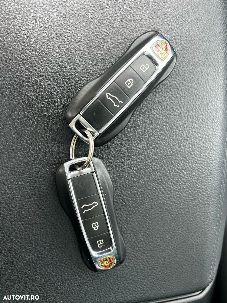 Porsche Cayenne - 13