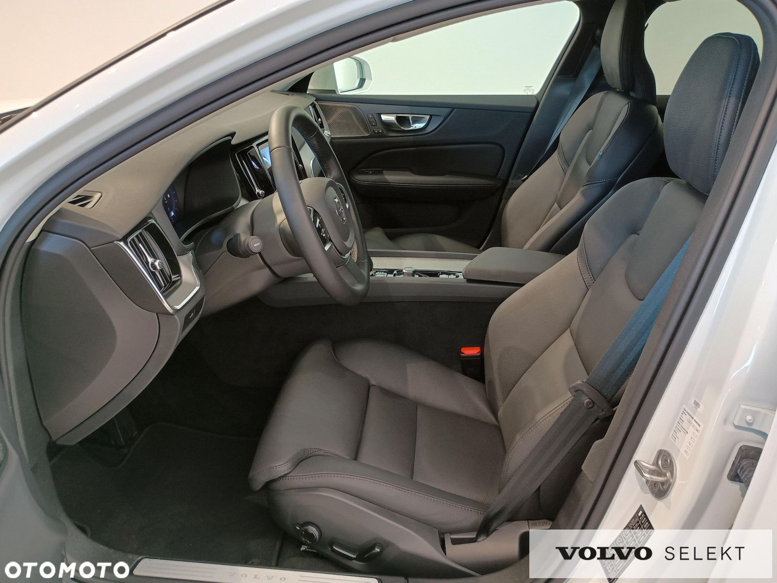Volvo V60 Cross Country - 21
