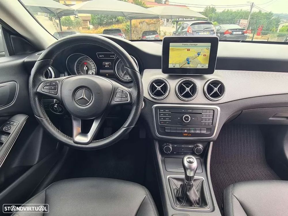 Mercedes-Benz CLA 200 - 17