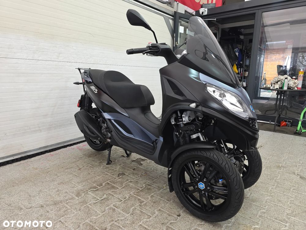 Piaggio MP-3 - 5