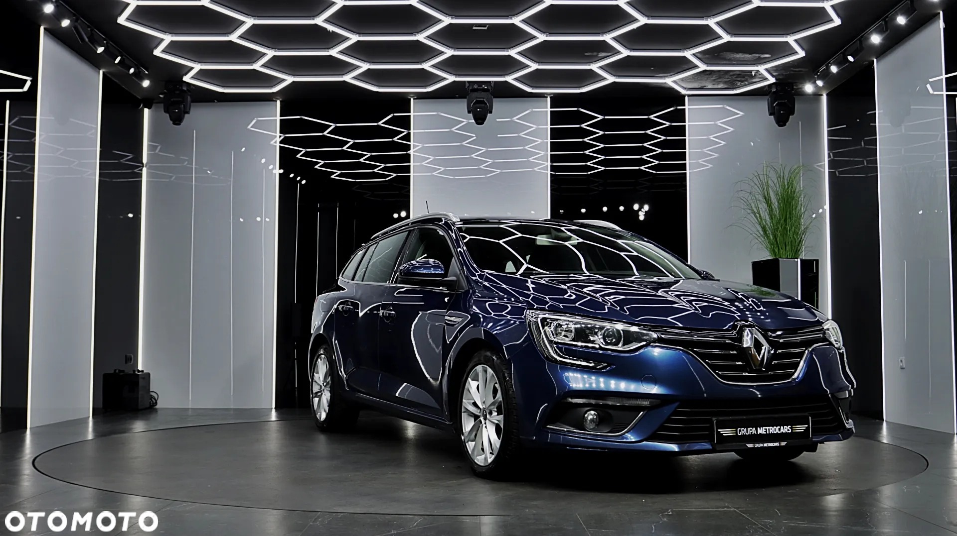 Renault Megane 1.7 Blue dCi Intens EDC - 12