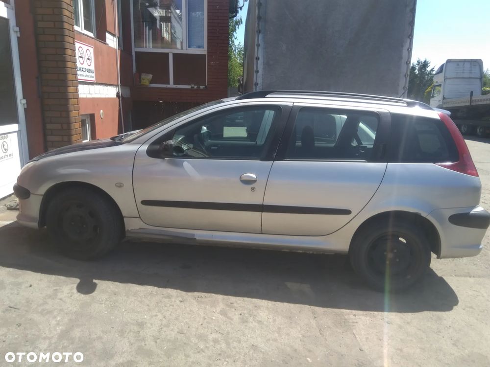 Peugeot 206 SW kompletny silnik diesla 2.0 HDI - 3