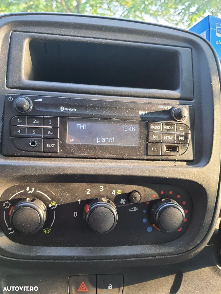Renault Trafic dCi 95 Combi Authentique - 2