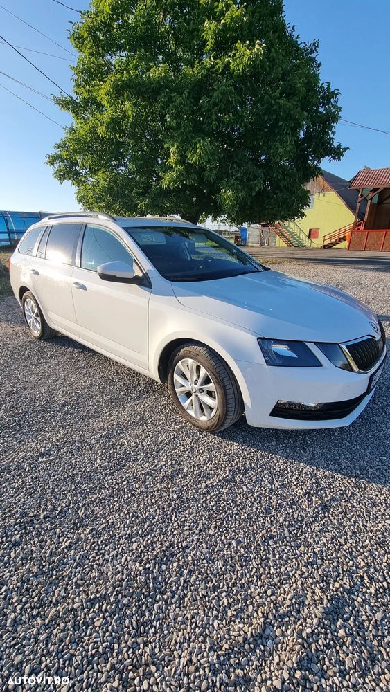 Skoda Octavia 1.6 TDI Ambition - 3