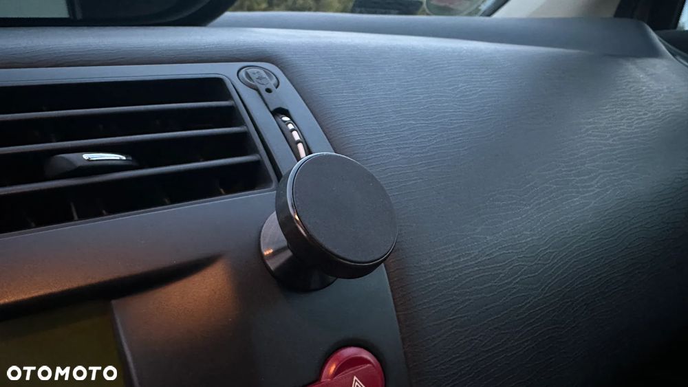 Citroën C4 1.4 16V Style - 25