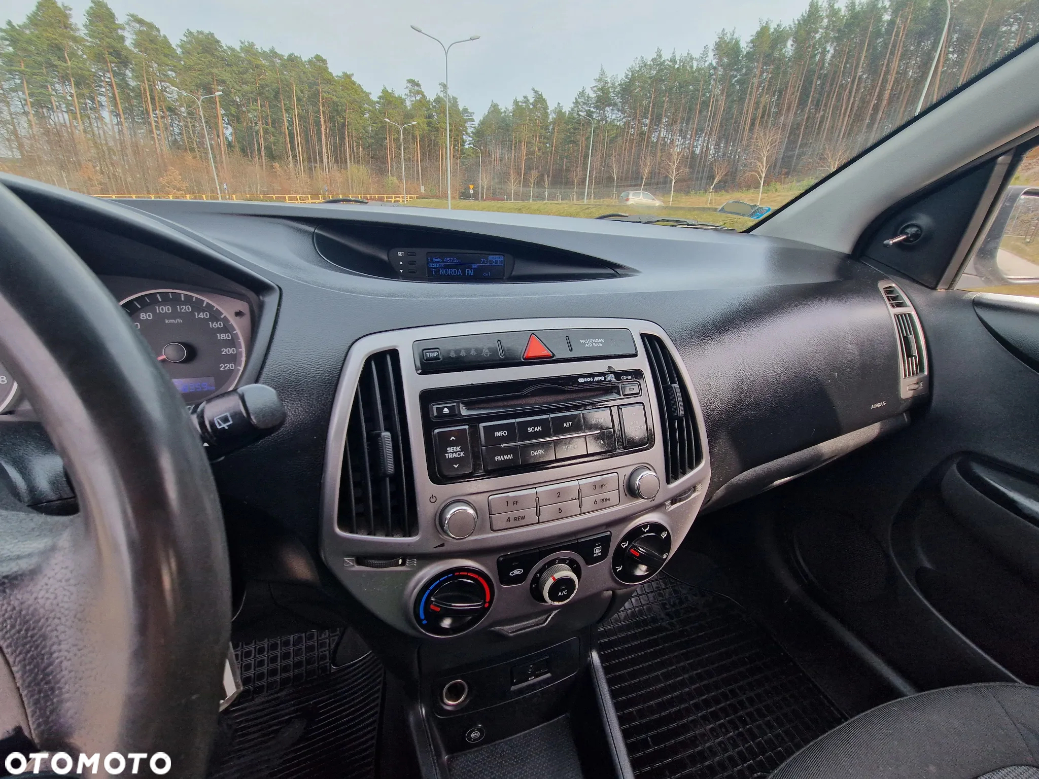 Hyundai i20 - 13