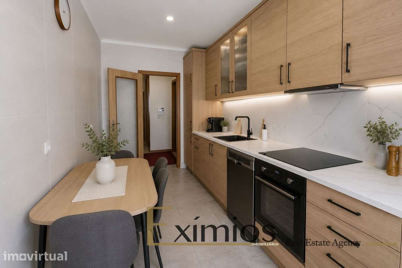 Apartamento T2 com garagem, em Aver-o-Mar - Grande imagem: 2/9