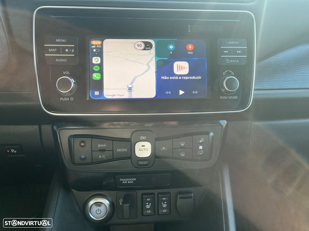 Nissan Leaf N-Connecta - 9