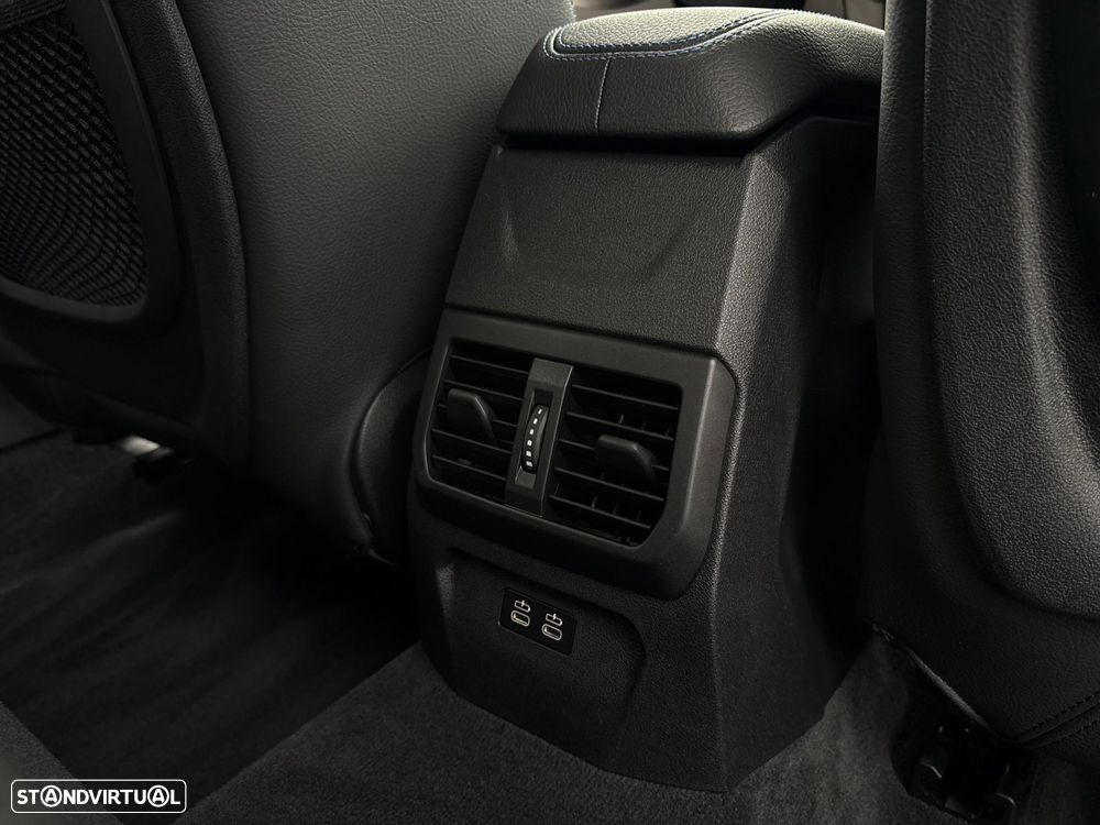 BMW 218 Gran Coupé i Pack Desportivo M Pro - 42