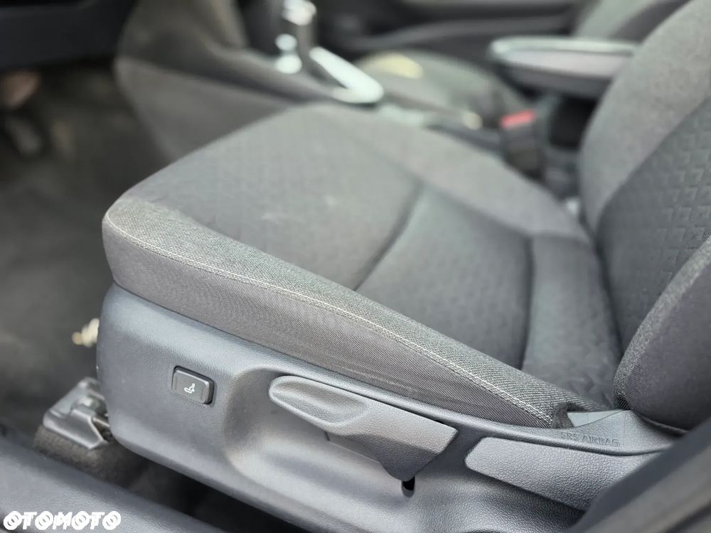 Toyota Yaris Cross Hybrid 1.5 Comfort - 28