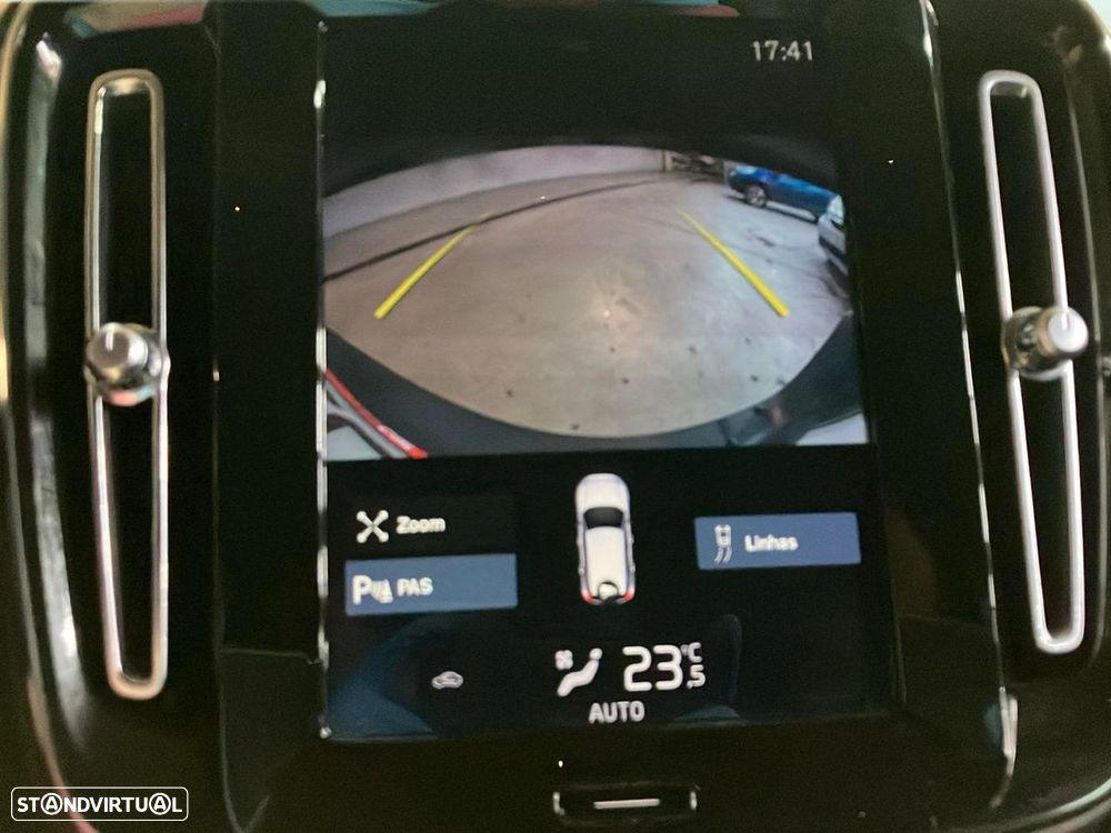 Volvo XC 40 1.5 T3 Momentum Plus - 15