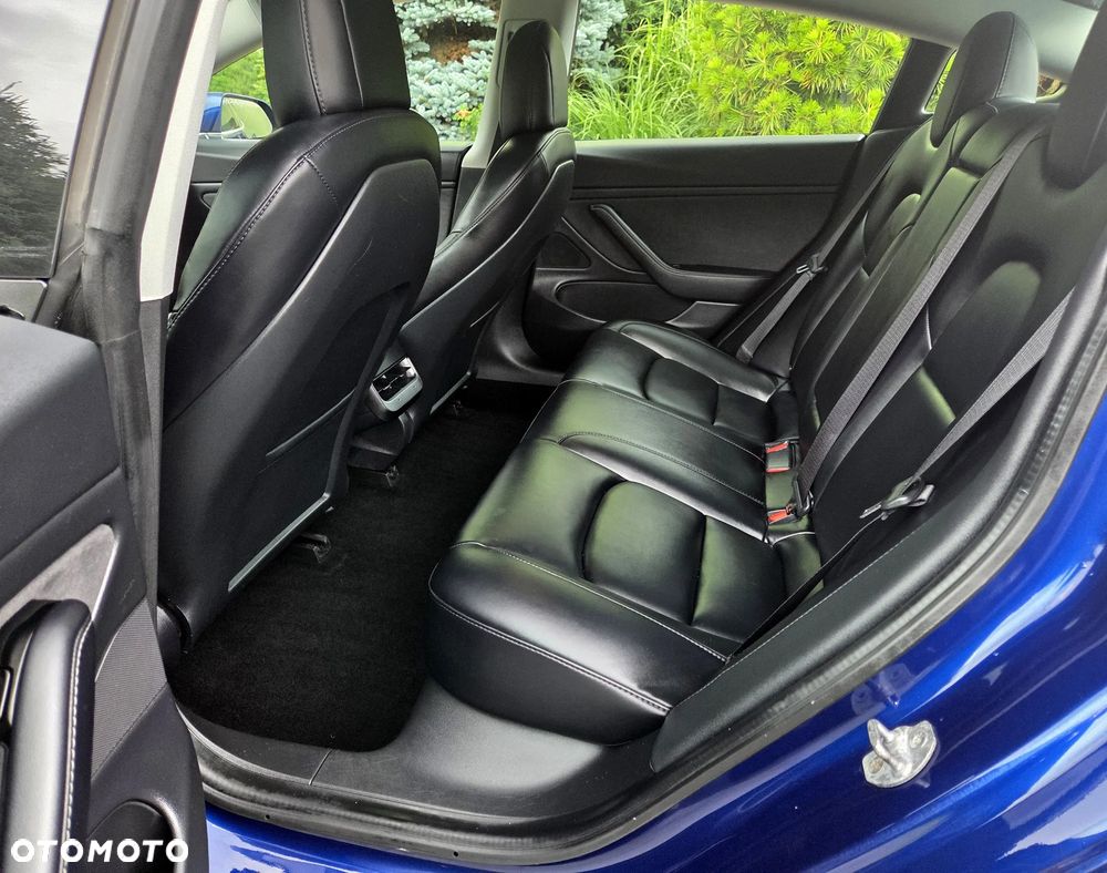 Tesla Model 3 Langstreckenbatterie Allradantrieb Dual Motor - 21