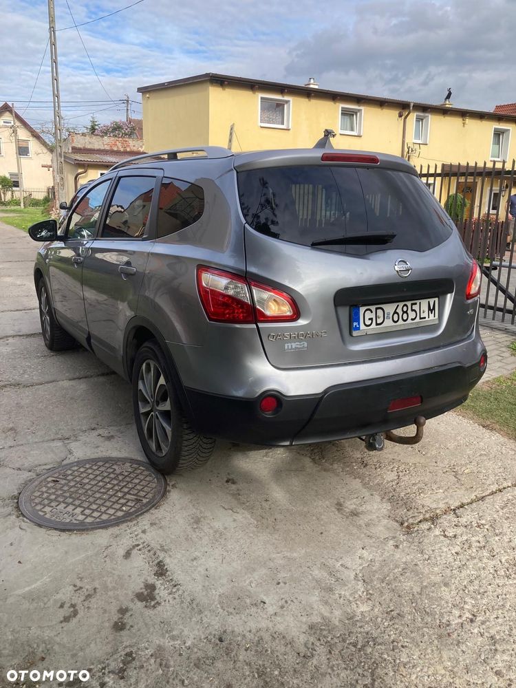 Nissan Qashqai+2 2.0 dCi Tekna EU5 - 4