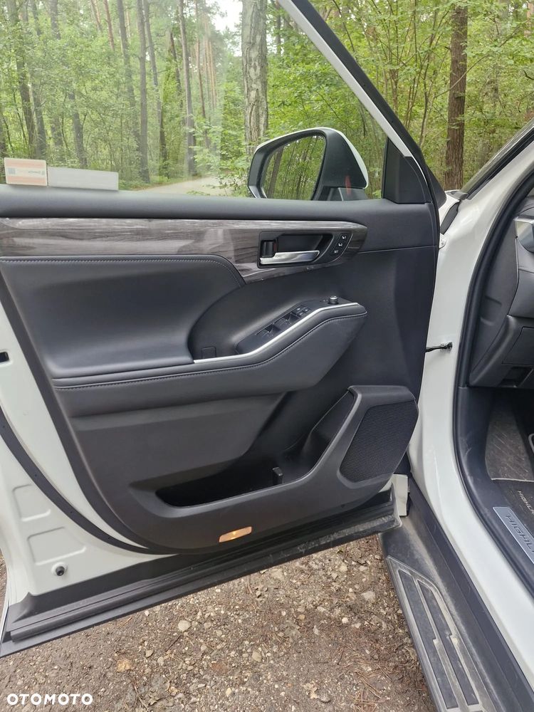 Toyota Highlander 2.5 Hybrid Executive - 16