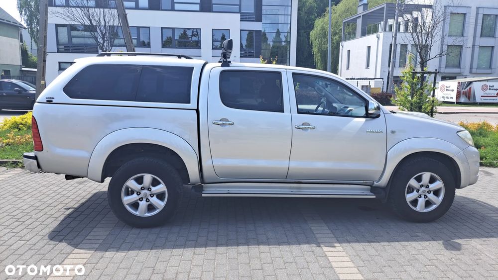 Toyota Hilux 3.0 D-4D Sol - 7