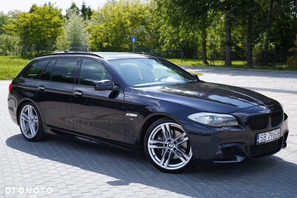 BMW Seria 5 535d Touring Sport-Aut Luxury Line