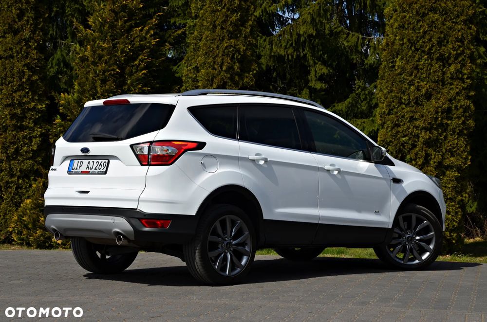 Ford Kuga 2.0 TDCi AWD Titanium - 23