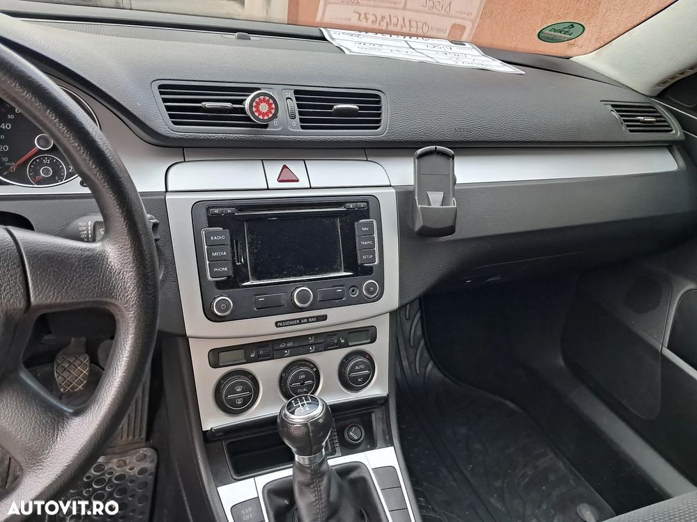 Volkswagen Passat 2.0 TDI Comfortline DPF - 9