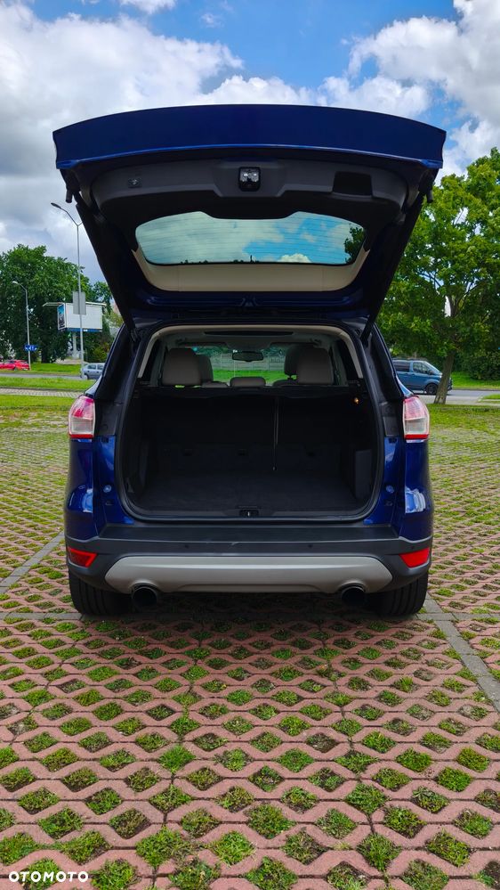Ford Escape 2.0 EcoBoost AWD Titanium - 11