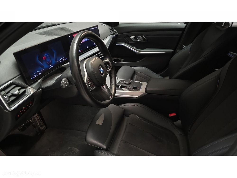 BMW Seria 3 320d xDrive mHEV M Sport - 16