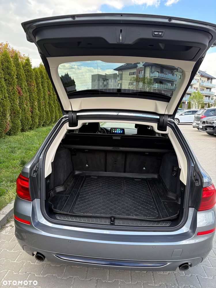 BMW Seria 5 520i Sport Line - 18