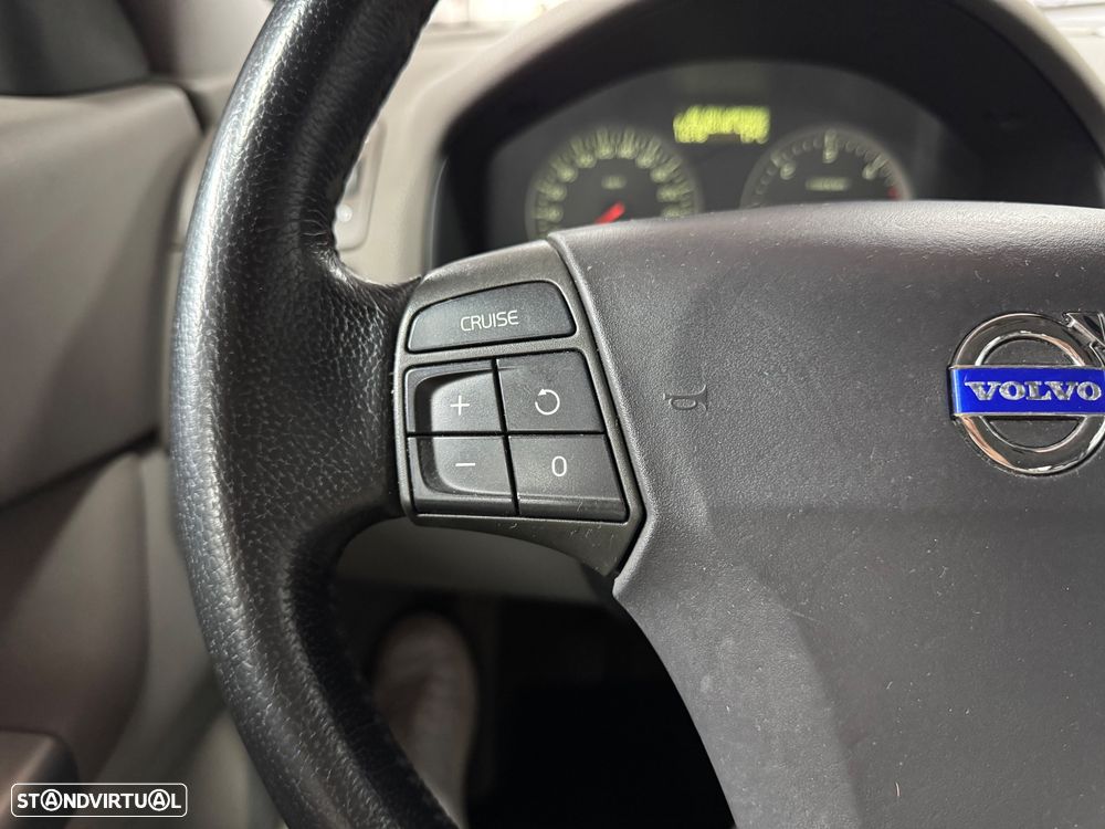 Volvo C30 1.6 D Drive Momentum - 21