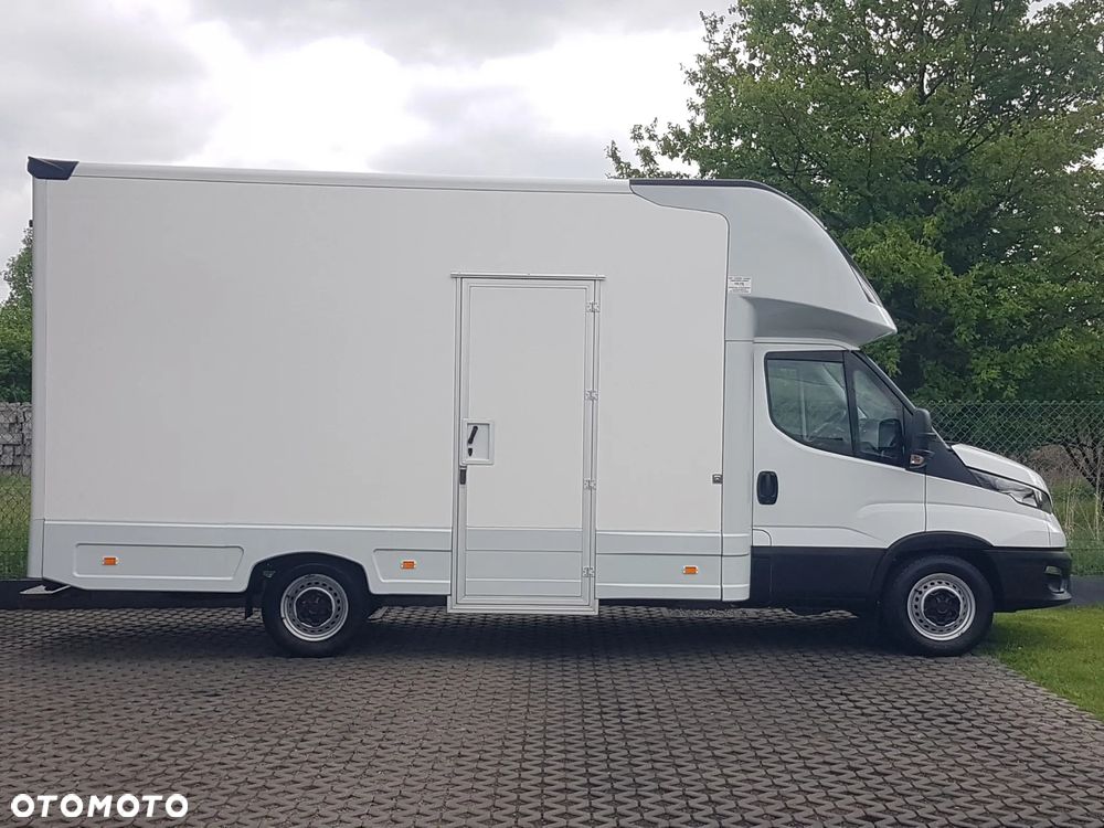 Iveco DAILY KONTENER NISKOPODŁOGOWY 4,43x2,23x2,42 SKLEP FOODTRUCK BAR KLIMA KONIOWÓZ KAMPER - 12