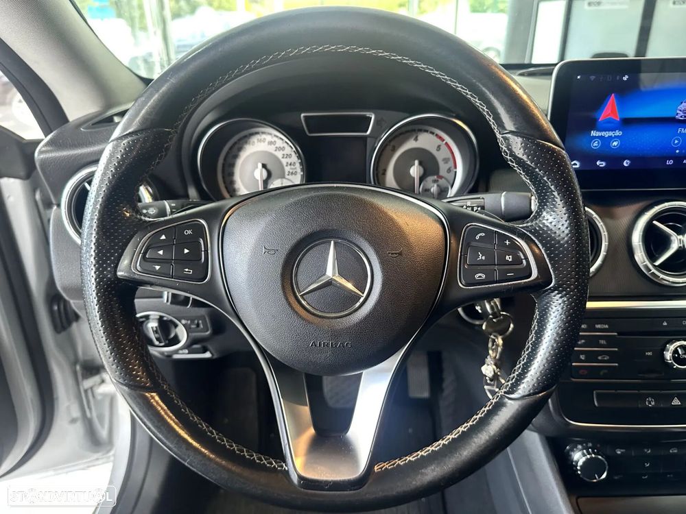 Mercedes-Benz CLA 200 d Shooting Brake Aut. - 19