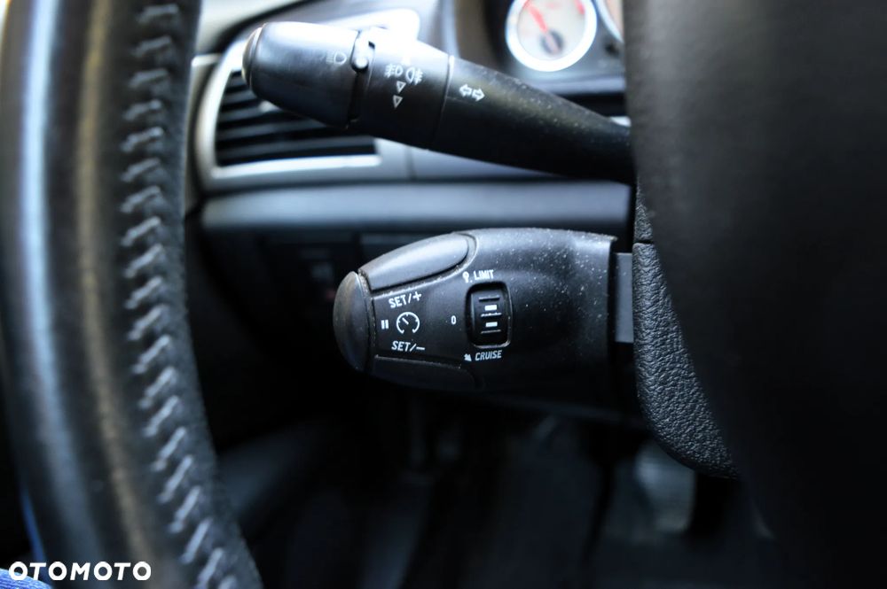 Peugeot 407 1.6 HDi Premium - 10