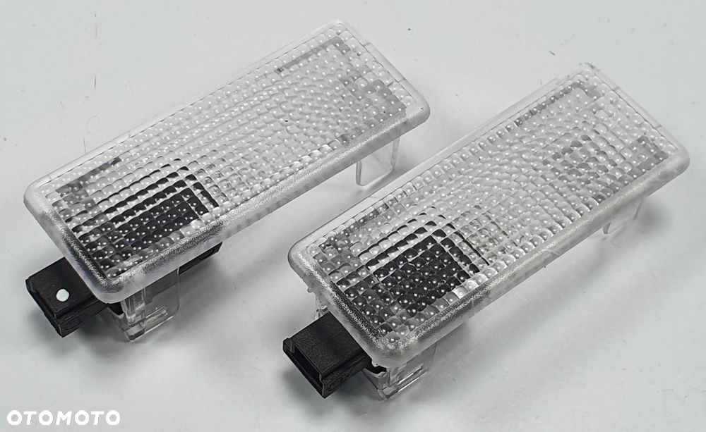 LAMPKA OŚWIETLENIE WNĘTRZA JAGUAR XF X260 161854 - 2