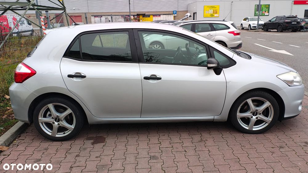 Toyota Auris 1.6 Terra - 7