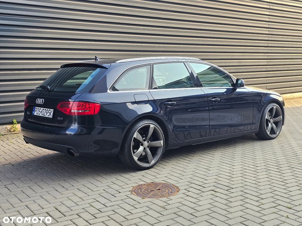 Audi A4 Avant - 4
